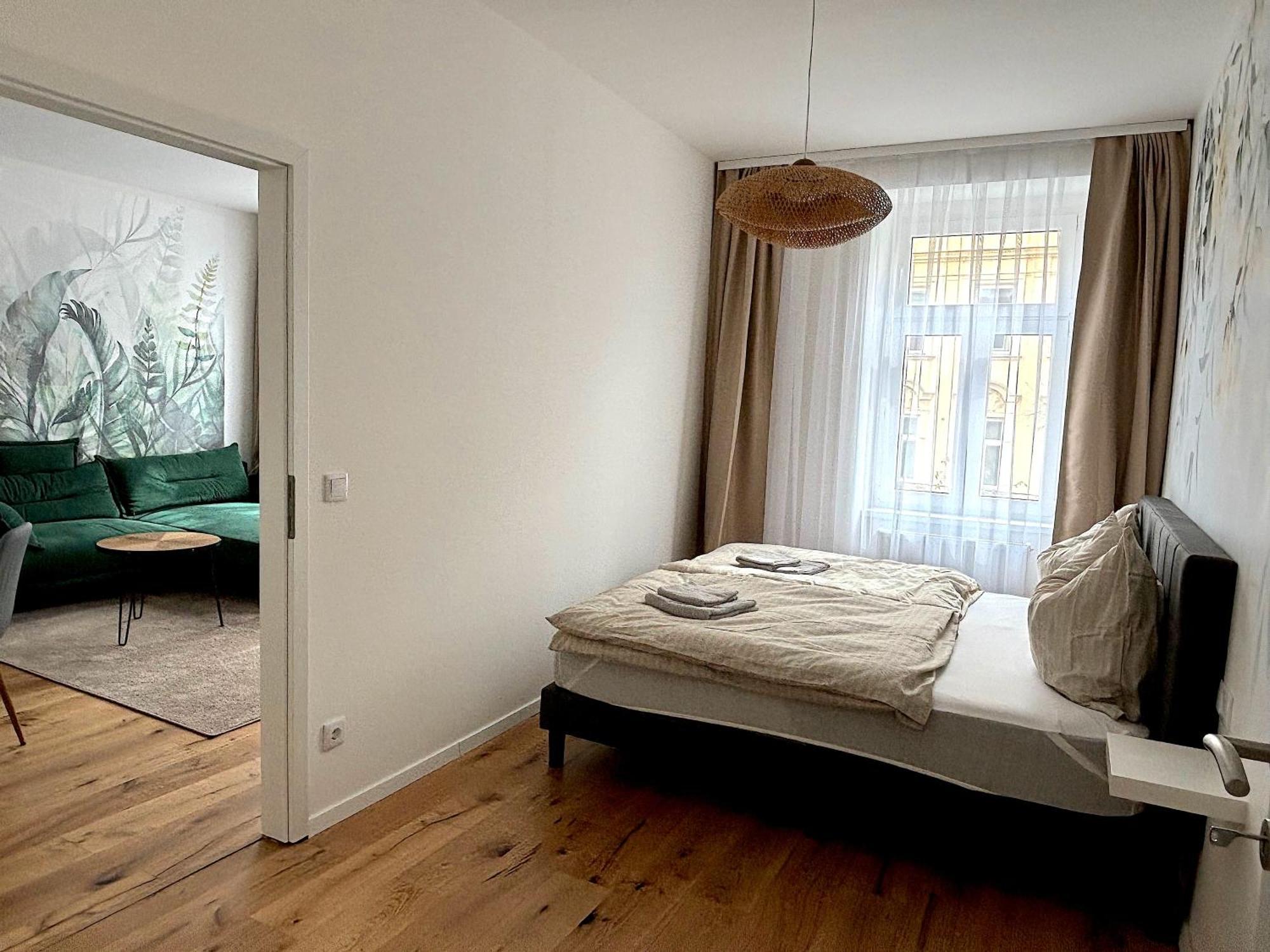 Traumhafte Wohnung Fuer 3, Grosszuegig, Walk In Dusche Viyana Dış mekan fotoğraf